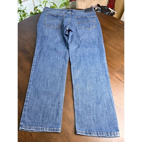 Lucky Brand Men's 223 StraExperience the perfect blend of comfort and style with - Picture 16 of 16